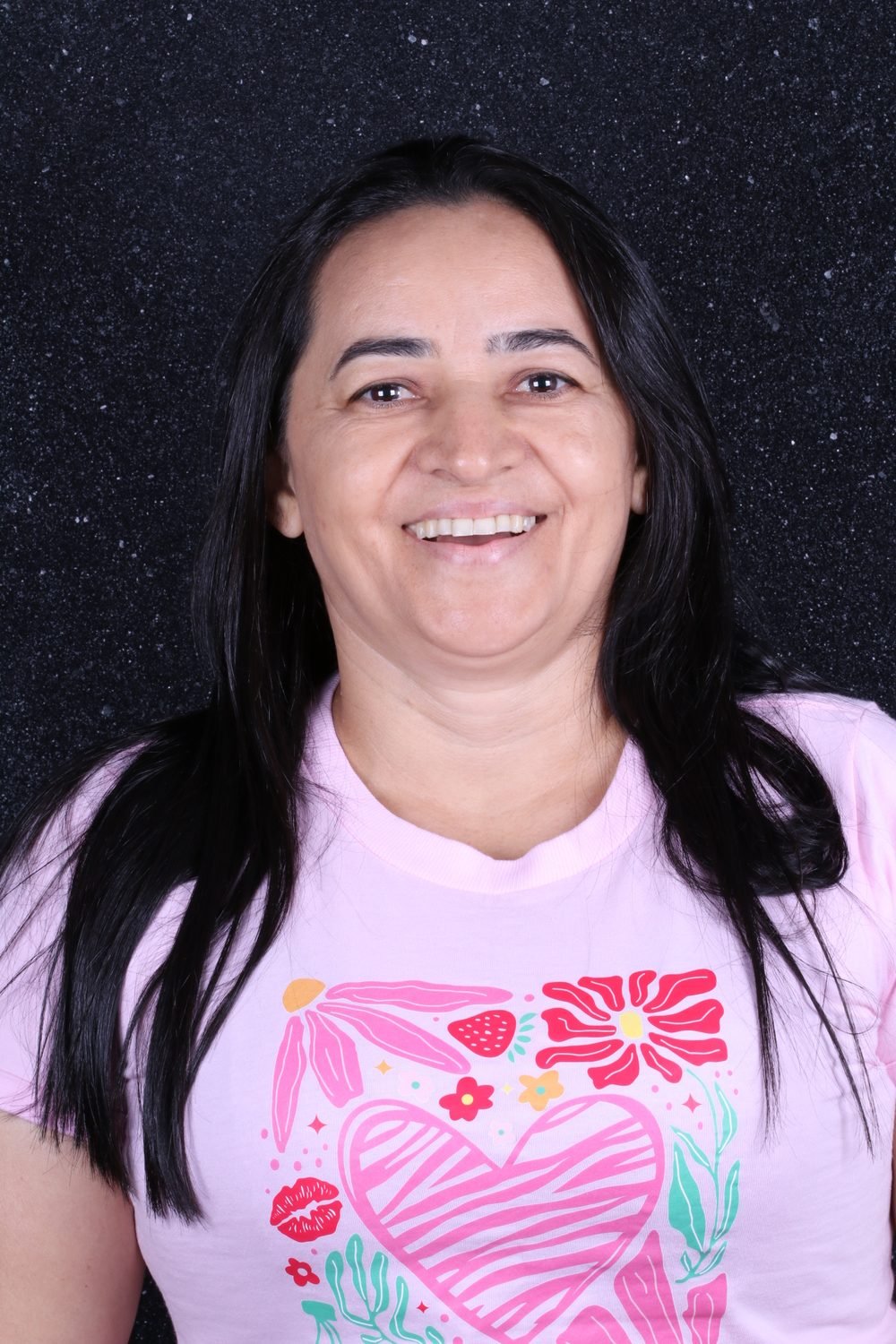 Paciente sorrindo após tratamento